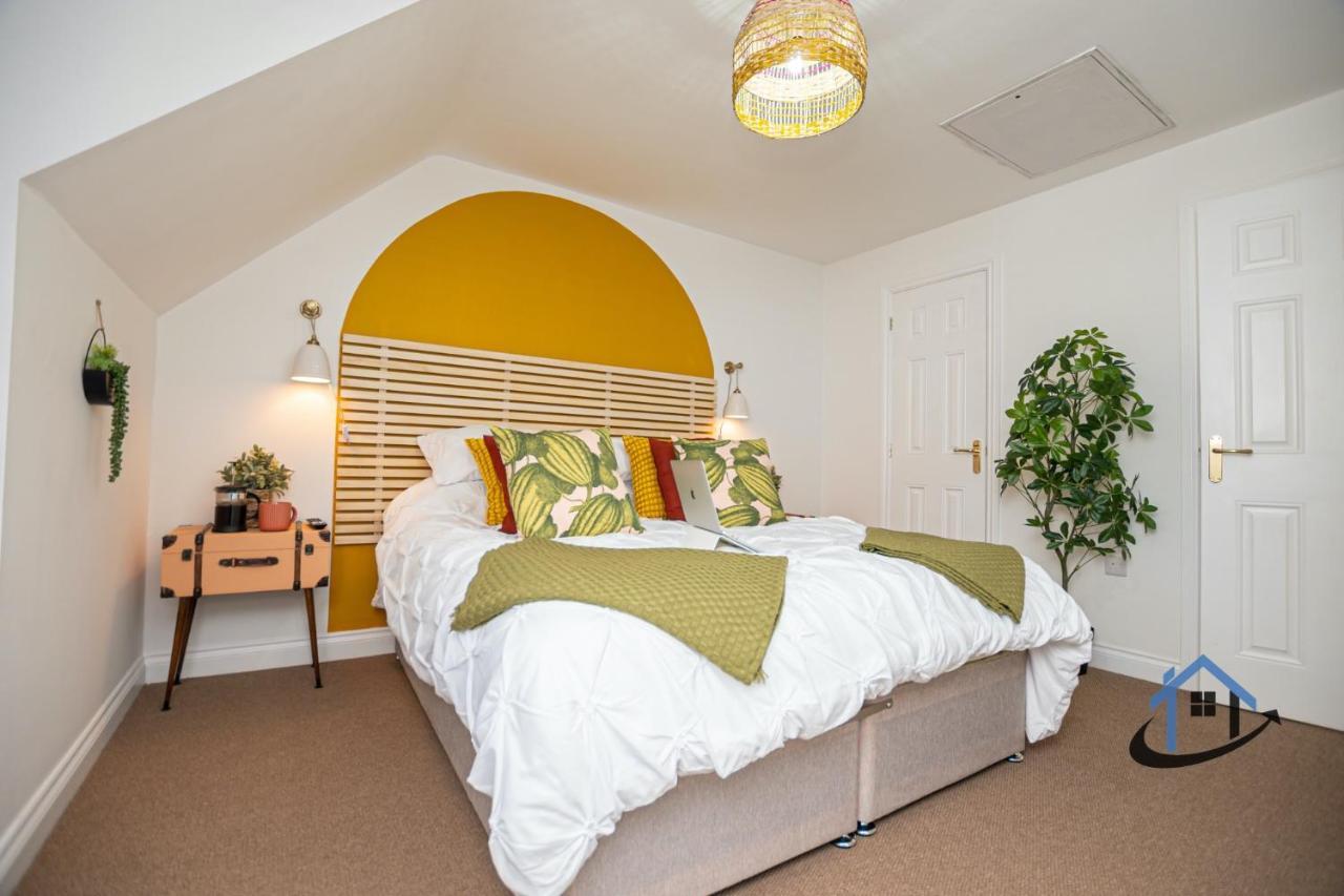 Ironside House, Thrapston King Or Twin Beds, Free Parking, Workspace, Corporates, Sleeps 8 Exterior photo