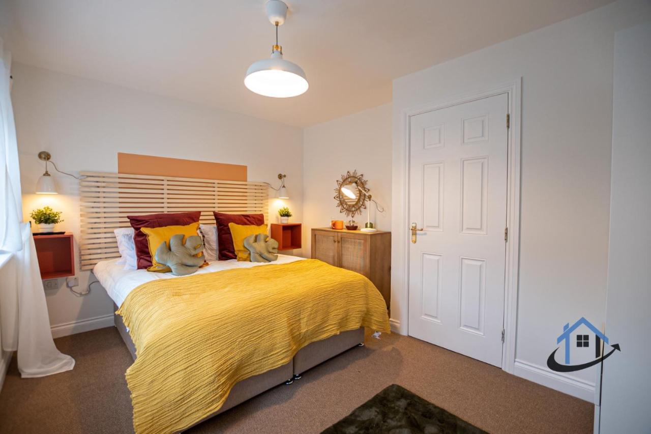 Ironside House, Thrapston King Or Twin Beds, Free Parking, Workspace, Corporates, Sleeps 8 Exterior photo