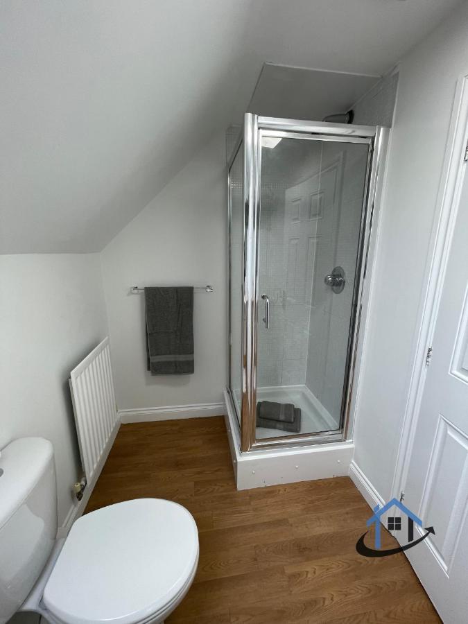Ironside House, Thrapston King Or Twin Beds, Free Parking, Workspace, Corporates, Sleeps 8 Exterior photo